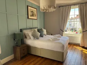 Oak House - Image 5