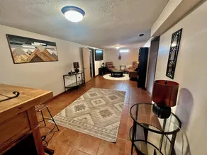 Clean, cozy, updated home walking distance from beach, bike path, and downtown - Image 2