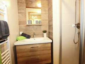 Spacious Holiday Home near Ski Area in Kaltenbach - Image 5