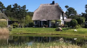 Fantastic 5 ***** Thatched cottage on the water with sauna, outdoor Jacuzzi, fireplace u. v. - Image 5