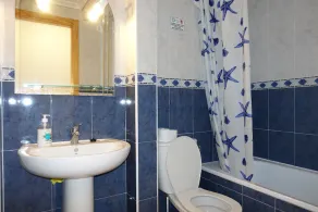 3 Bed first floor Apartment, communal pool and sea views, wifi. - Image 3