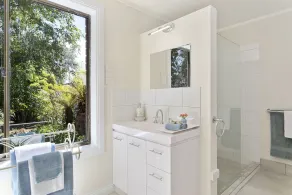 Luxury, Family Friendly,  Self-Contained B&B in the Heart of the Huon Valley - Image 4