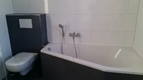 Casa de férias de luxo com banheira de hidromassagem, em um ótimo acampamento tranquilo (perto da praia) - Image 4