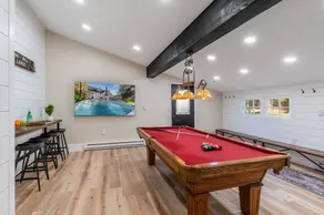11 bedroom Lodge - Swim Spa/Hot Tub - Firepit - Game room - sleeps 26 - Image 3