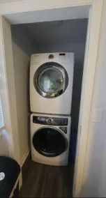 Family-Friendly 3BR Escape with Boat & RV Parking - Image 2