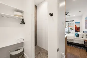 Best Deal! Modern Luxury Casita! Kitchenette & W/D - Image 5