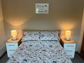 Dog friendly holiday home for 4 people, breath taking scenery, WiFi & only a short walk to the pub. - Image 4