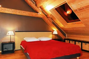 Magnifique maison savoyarde au bord du lac d'Annecy à 2 minutes de la plage - Image 4