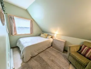 Tranquil Mountain Views, Very Close to Beach, Fireplace at Hygge Hut Getaway - Image 5