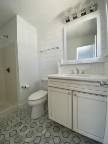 Renovated Home with Heated Pool 3 Bed/2 Bath - Sleeps 6 - Image 4