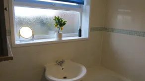 Templecombe 3 Bed House - Sleeps 5 - Image 2