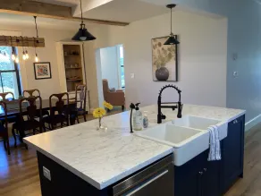 Completely renovated secluded 6 bedroom farmhouse in central PEI - Image 4