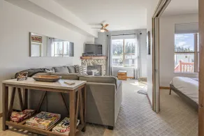Ground Floor Creekside Condo perfect spot for your family - Pet Friendly! - Image 4
