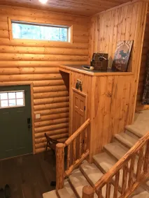 Log home nestled in tall pines near Norway Lake - Image 3