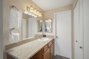 60 Tennis Village: Condo loft BR / 2 BA à Sunriver, pour 8 personnes - Image 5