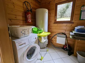 Chalet chaleureux avec terrasse, proche forêt et sentier, à 15 km des stations de ski de Gérardmer - Image 2