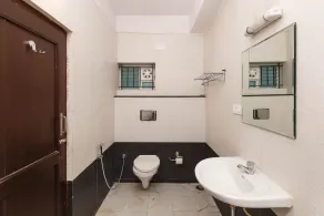 4 Seasons Suites oferece apartamentos de luxo Suites ideal para 4 pessoas perto do Fórum - Image 2