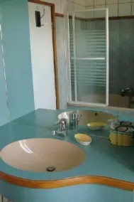 FINISTERE gites*** de  13 pers à 200 m de la mer ,piscine chauffée et spa - Image 4