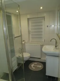 Modern furnished first floor apartment (60sqm) with WiFi and shared use of the garden - Image 3