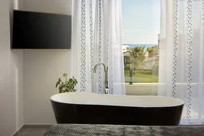 Luxury Villa Kriya Medulin Istria w/ Pool and Gym - Image 4