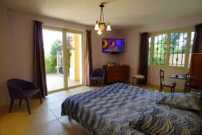 Fantastic 180° sea view, charm of bygone days, space and confort - Image 5