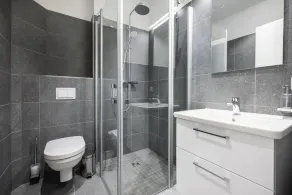 Stylish apartment with balcony in an exceptional harbor location with use of sauna - Image 3