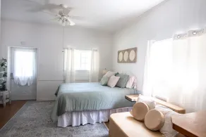 The Firefly is between Waco and Corsicana, 5 minutes from the Navarro Mills Lake - Image 4