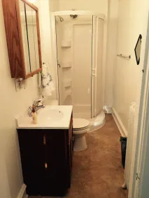 Apartment in the heart of Marquette w/ cable & wifi!!  Next to premier brewpub!! - Image 2