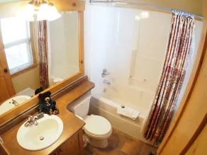 Cozy Condo Close to Village | Access to Ski-Out Trail | Private Hot Tub | Fireplace - Image 2