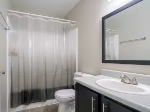 USF & Busch Gardens Townhome Stay - Image 3
