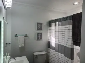 FAST INTERNET - EASY ACCESS - QUITE - 5 MINUETS TO KAISER - REMODELED - NEW BATH - Image 4