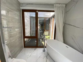 Lux White Rock Pool House Waterfront Resortlike - Image 5
