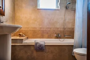 Dionysus villa med privat pool, kun få skridt fra stranden - Image 2