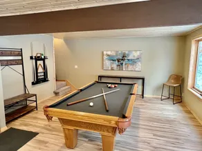 Sleeps up to 14. Stunning and spacious log cabin within 30 min of Brainerd. - Image 4
