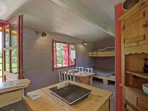 Charming caravan for 4 guests with pets allowed, linens and cleaning included - Image 5