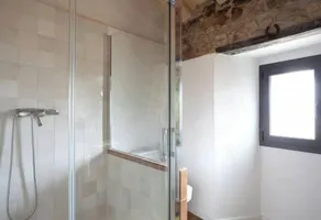 Rustic house in a private estate in Vilopriu. Pool - Image 3