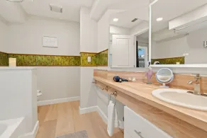 Boaters Bayshore Bungalow - Image 2