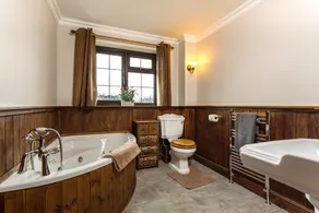 Luxurious Self Catering Holiday Cottage Cornwall - Image 3