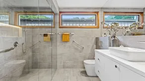 Villa Syrene Pool and Spa Retreat - Image 4