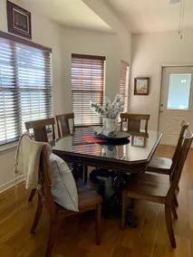 Hartfield House Farmhouse Retreat on 12 acres - Image 2