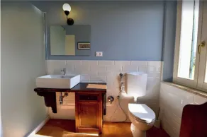 Tuscan countryhouse apartment, 10 min by the sea,  with AC and large garden. - Image 4