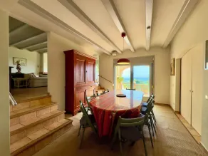 WEITRÄUMIGES, RUHIGES ANWESEN MIT CHARME inmitten von Olivenbäumen - Image 3
