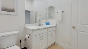 Landing Apartments Tucson near La Cholla Professional Park - Image 4