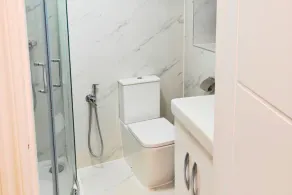1 Bed House - Sleeps 2 - Garden Wifi Parking - Image 4