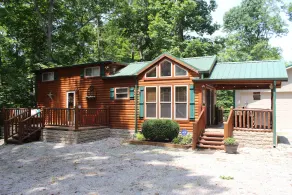 \"Shore Thing\", Cozy Lake Cumberland Cabin - Hot Tub, Fire Pit, Minutes from Lake - Image 5