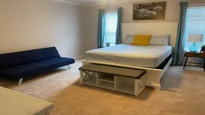 Relaxing 3BR Home in Quiet Neighborhood near SGMC & I-75 - Image 3