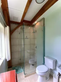 Schweizer Chalet Stil Holzrahmen Haus in Berkshires mit allen modernen Annehmlichkeiten - Image 2