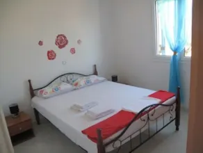 Villa with pool in Falanthi - Image 4