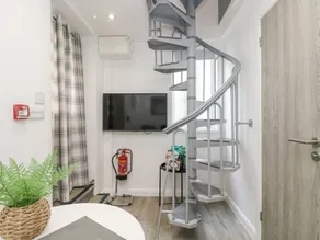 The Snug - Image 4