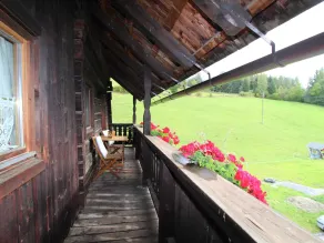 Characterful old farmhouse with 4 apartments in Fresach Carinthia with garden - Image 3